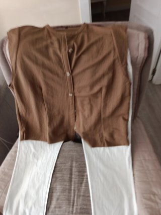 Conjunto Pantalón y Blusa Marrón/Blanco