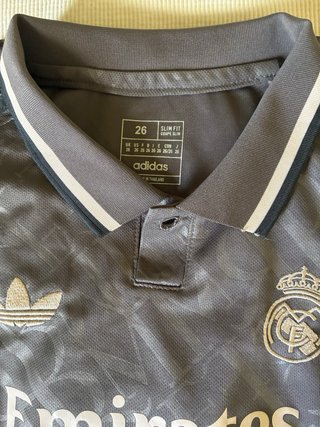 Camiseta Real Madrid Mbappé 9 Gris talla10-12 años