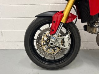 Ducati Multistrada 1200 S Touring Roja
