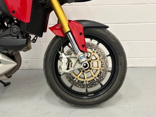 Ducati Multistrada 1200 S Touring Roja