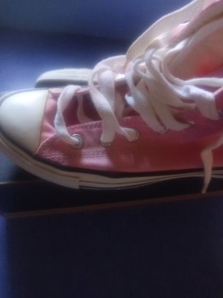 Botas Converse rosas y blancas