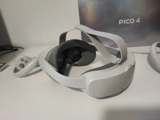 Pico 4 Gafas VR 128GB + Cable USB 3.2