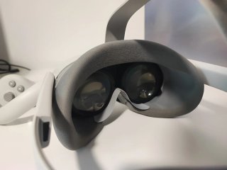 Pico 4 Gafas VR 128GB + Cable USB 3.2
