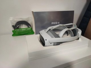 Pico 4 Gafas VR 128GB + Cable USB 3.2