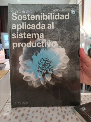 Libros de CF Grado Medio de Administración.