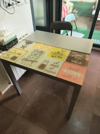 Mesa de cocina cristal con diseño