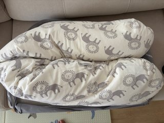 Almohada embarazo y lactancia Theraline. 150cm