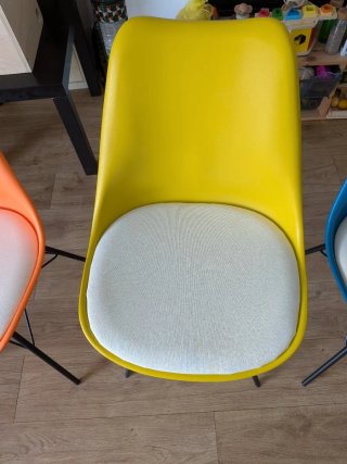 Precio por las 4. Sillas de Colores