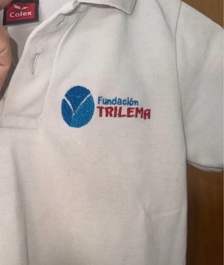 2 Polos Blancos Trilema Talla 4