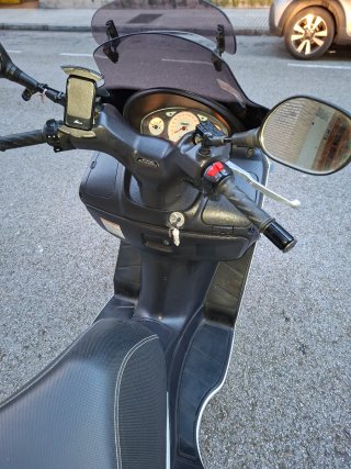 Suzuki Burgman 125 Scooter Automática