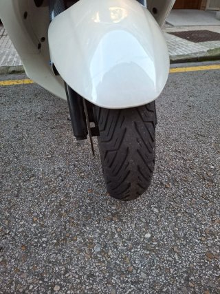 Suzuki Burgman 125 Scooter Automática