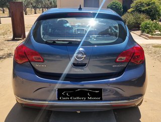 Opel Astra 2015