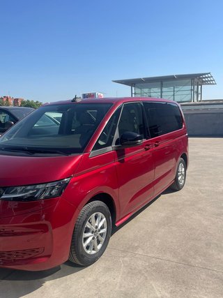 Volkswagen Multivan 2025