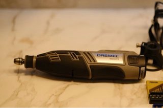 Dremel 8220 con accesorios