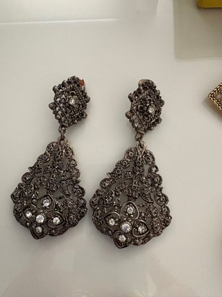 Lote vintage pendientes y broche con joyero