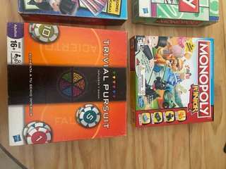 Lote 4 Juegos de Mesa Monopoly y Trivial Pursuit