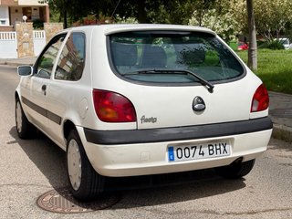 Ford Fiesta Pegatina B 120Mil