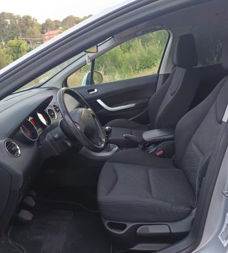 Peugeot 308 2012