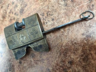 Candado antiguo de latón cobre  con llave