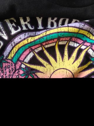 Camiseta Crop Top Bershka Negra Estampada