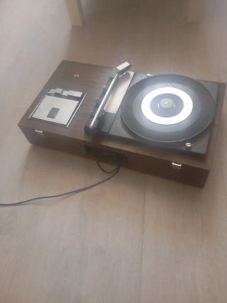 Tocadiscos Vanguard Marrón y Negro