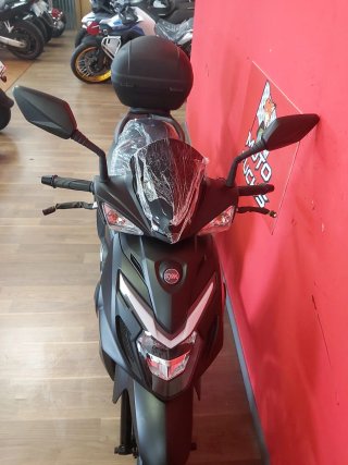 SYM Symphony SR 125 Scooter Negra