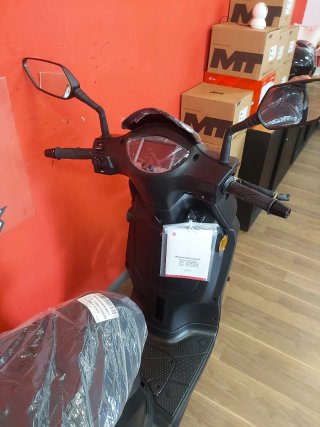 SYM Symphony SR 125 Scooter Negra