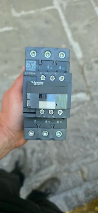Contactor Schneider LC1D80AF7 440V 80A