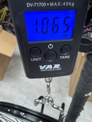 Rueda trasera 26” piñon rosca. Zapatas. Cierre qr