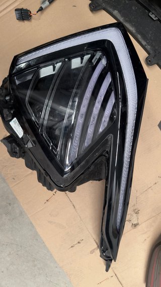 Faro derecho Kia Sportage Hybrid