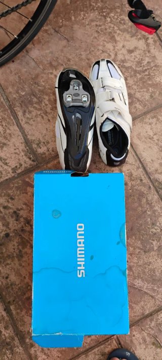 Bicicleta Decathlon Talla S (170cm) y botas Shiman