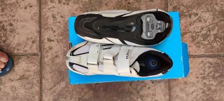 Bicicleta Decathlon Talla S (170cm) y botas Shiman