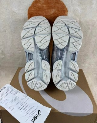 Asics GEL-NYC Mujer Talla 38 Gris Blanco