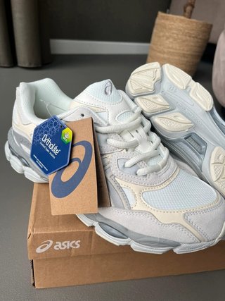 Zapatilla Asics GEL-NYC perla retro 37.5