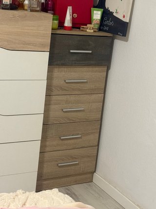 Cómoda de madera