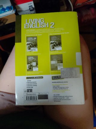 Living english 2º Bachillerato: Workbook