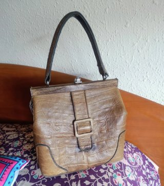 ¡Joyita Vintage! Bolso Mano Piel 60's.Estilo Kelly