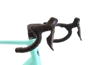 Bicicleta Bianchi Infinito Di2 12V t.56 Reacondicionada