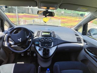 Mitsubishi Grandis 2020