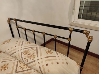 Estructura de cama de hierro forjado en Palencia.