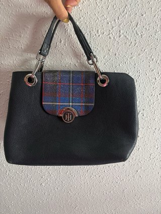 Bolso Tommy Hilfiger Negro y Multicolor
