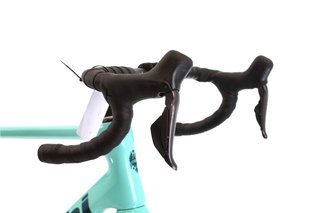 Bicicleta Bianchi Infinito Di2 12V t.56 Reacondicionada