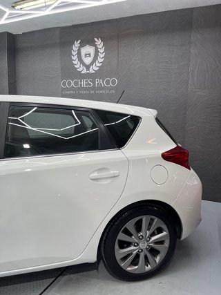 Toyota Auris Hybrid 2015 *PLAN RELAX*