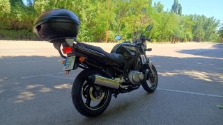 Suzuki GS 500 Negra