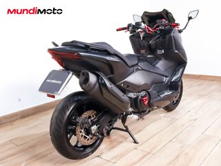 YAMAHA T-MAX 560
