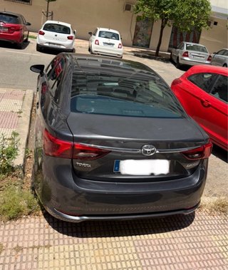 Toyota Avensis 2.0 D-4D 143 CV – CarPlay / Android