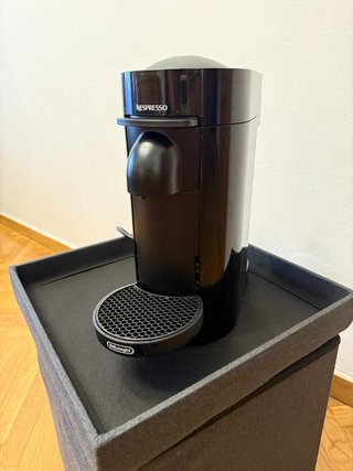 Cafetera Nespresso Plus