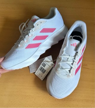 Adidas Talla 41 sin estrenar
