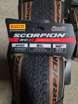 Cubiertas Pirelli Scorpion XC H 29x2.2