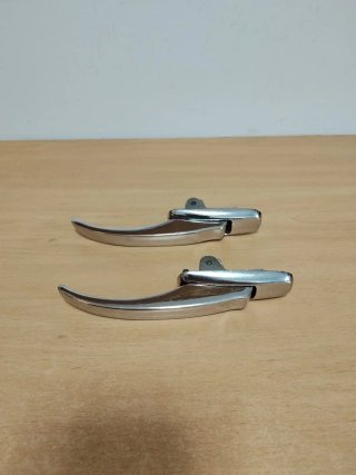 Manetas Seat 850